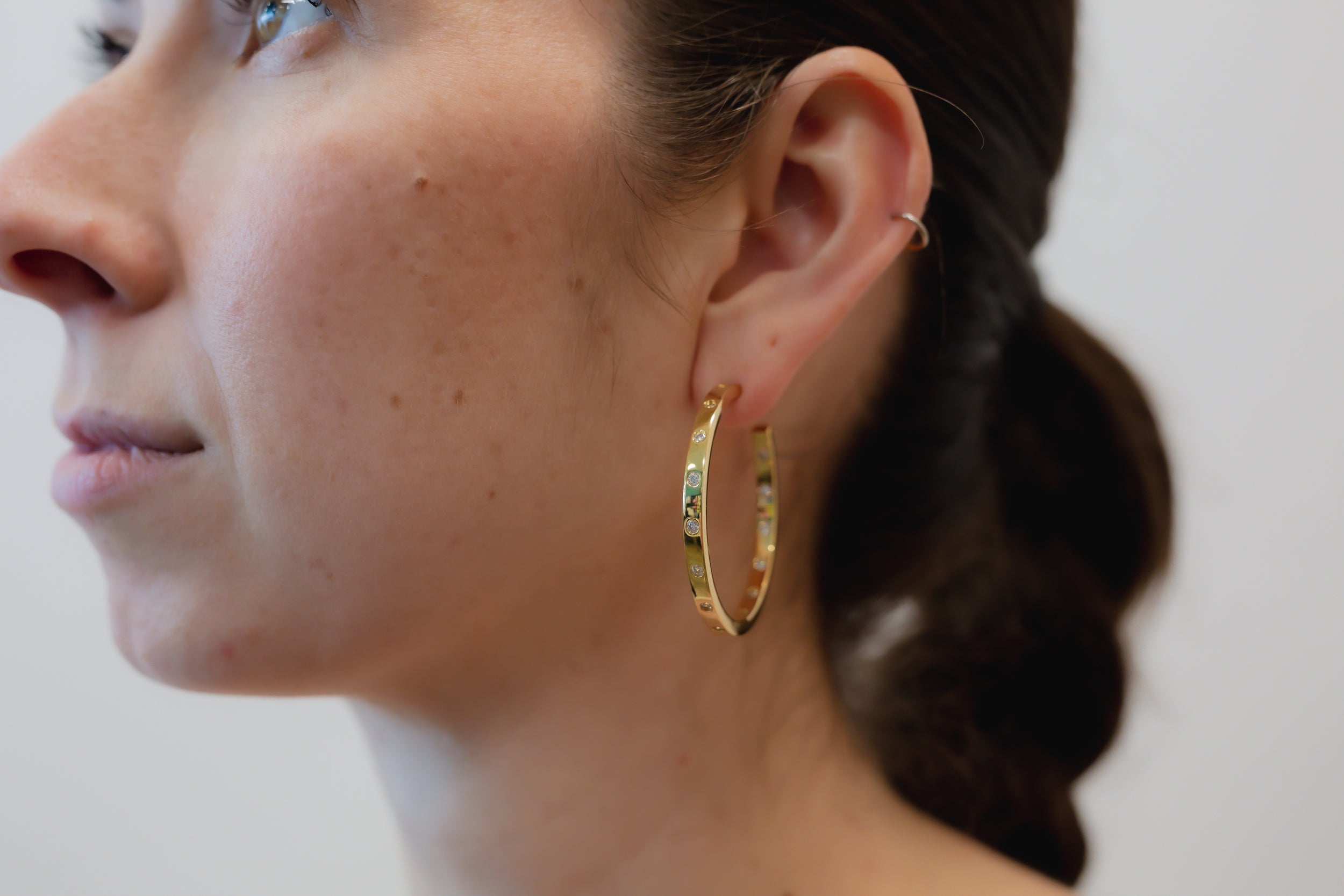 BIG DREAMS BEZEL HOOPS
